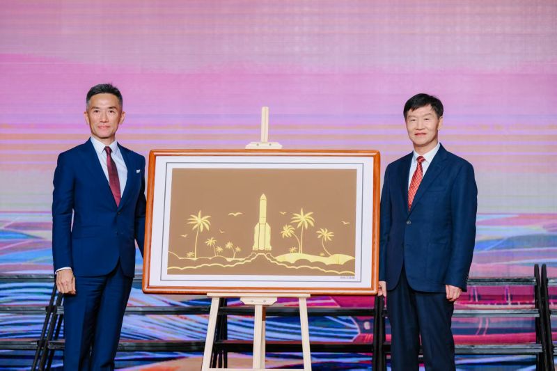 1760614979286813.jpg 微信图片_20251016193023_581_686.jpg
