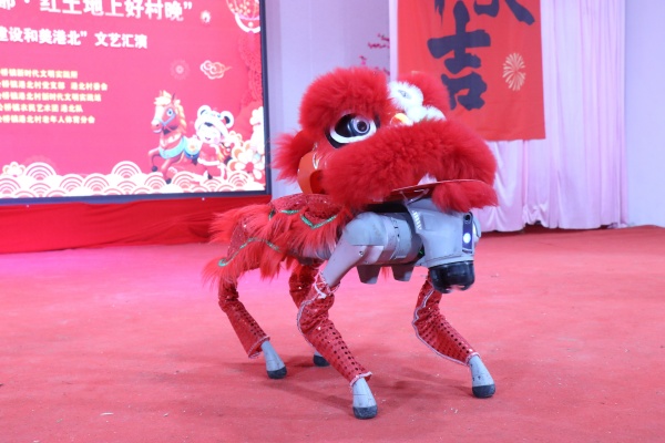 1771388828149315.jpg 机器人小马.JPG